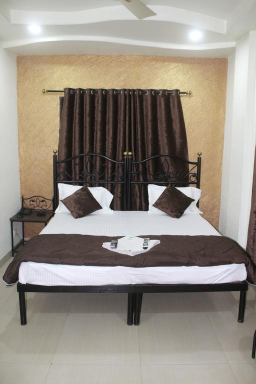 Hotel Preetam Aurangabad Δωμάτιο φωτογραφία