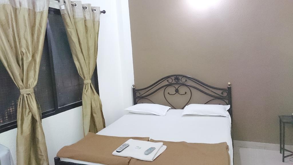 Hotel Preetam Aurangabad Δωμάτιο φωτογραφία