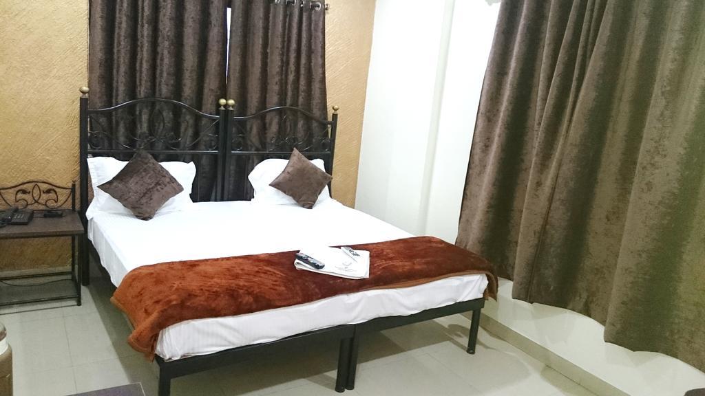 Hotel Preetam Aurangabad Δωμάτιο φωτογραφία
