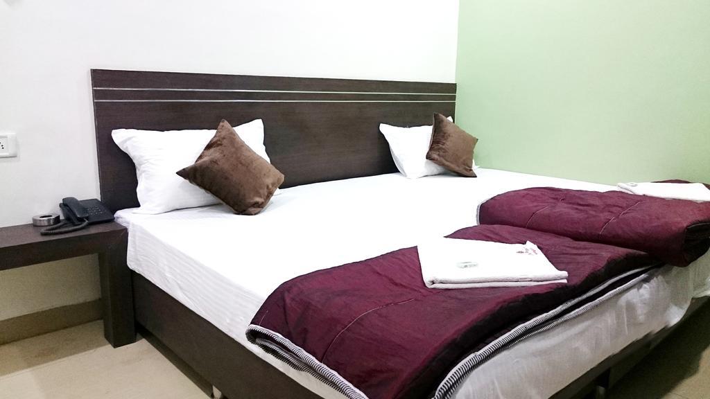 Hotel Preetam Aurangabad Εξωτερικό φωτογραφία