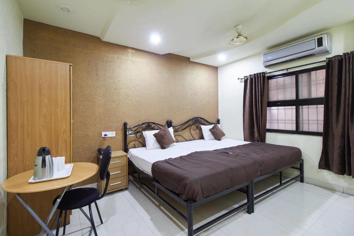 Hotel Preetam Aurangabad Εξωτερικό φωτογραφία