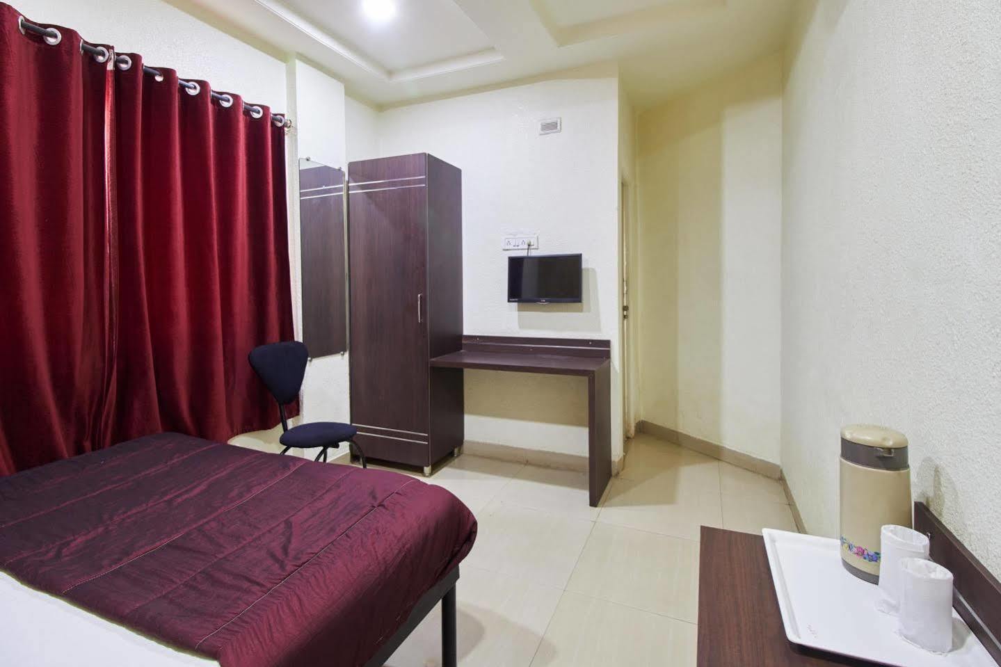 Hotel Preetam Aurangabad Εξωτερικό φωτογραφία
